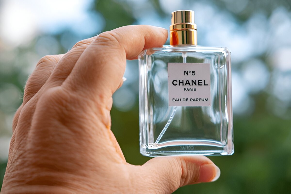 عطر شانيل نسائي